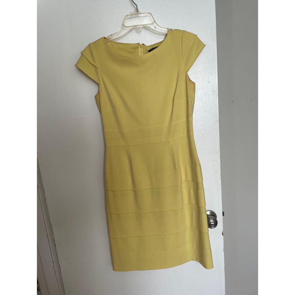 Beautiful yellow Tahiti shift dress
